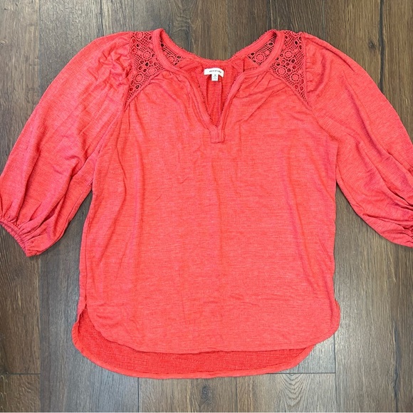 Max studio red three-quarter sleeve crocheted top SZ MED - Picture 1 of 4